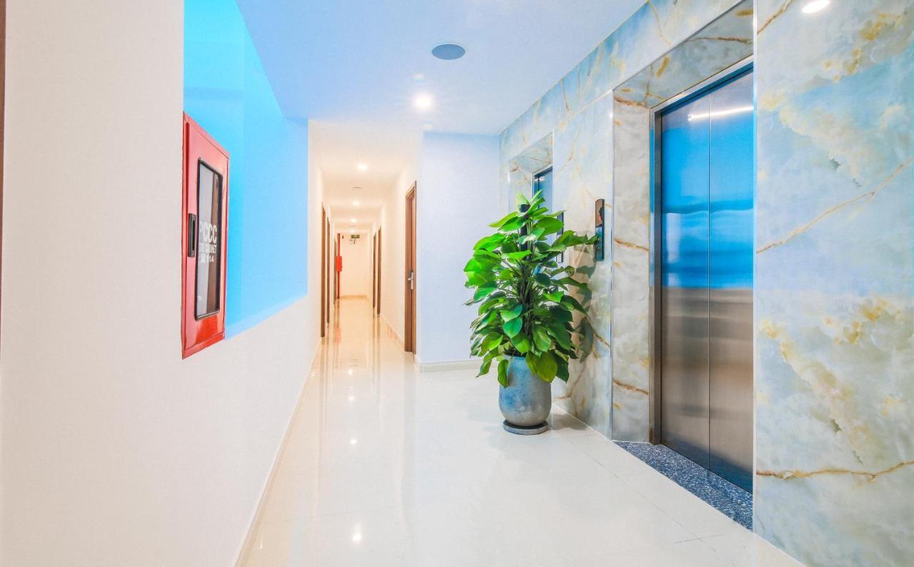 Grand Lee 3* TP. Hồ Chí Minh