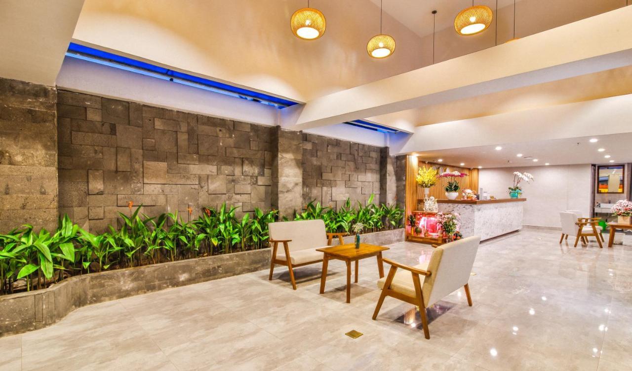 Grand Lee 3* TP. Hồ Chí Minh